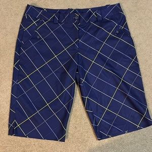 Nike Golf Women 10 Purple/Yellow Diagonal dri-fit Bermuda Shorts